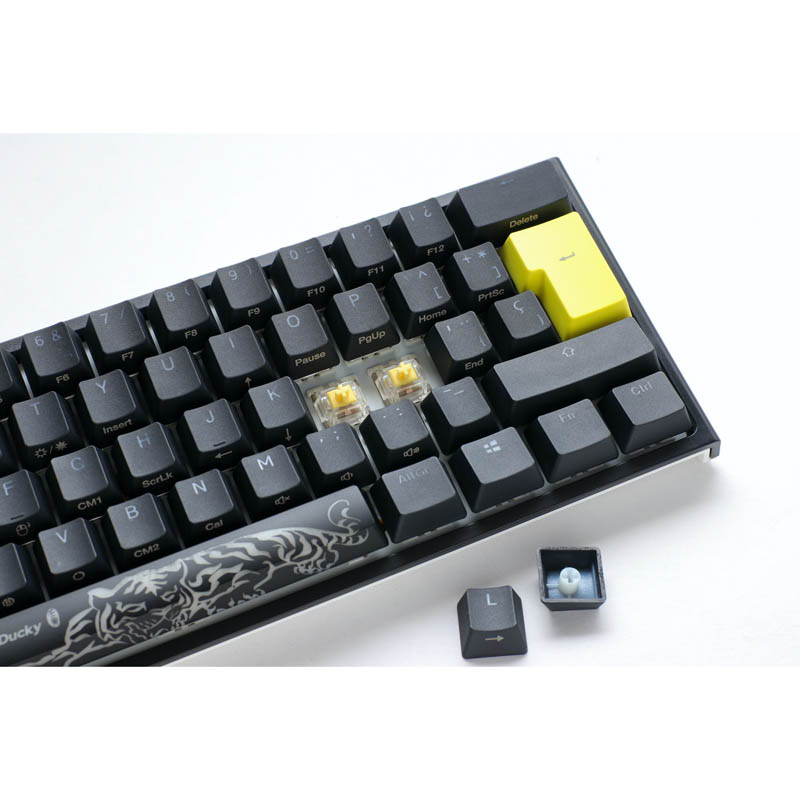 Teclado Ducky One 2 PRO Classic Mini 60% RGB Kailh Brown Negro