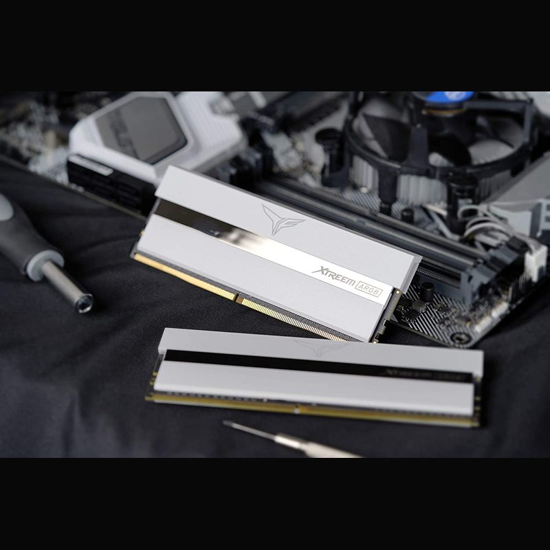 Memoria DDR4 Team Group T-Force Xtreem ARGB White 16GB 2x8GB 3200MHz CL16