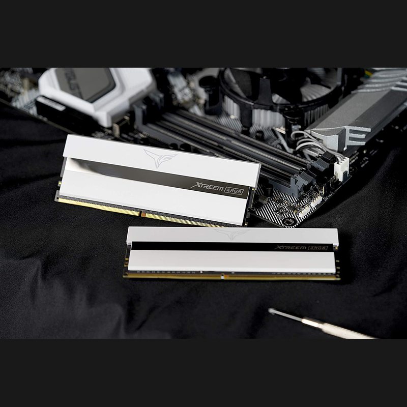Memoria DDR4 Team Group T-Force Xtreem ARGB White 16GB 2x8GB 3200MHz CL16